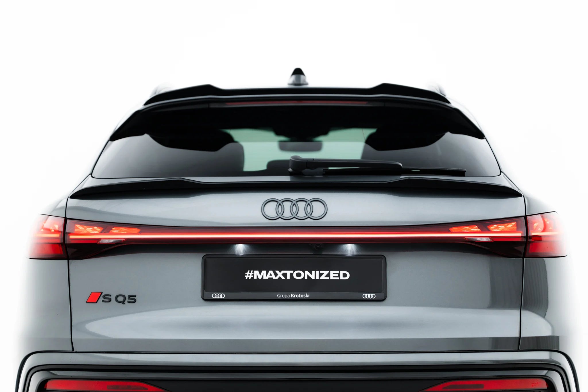 Maxton Design Bottom Spoiler Cap for Audi SQ5 Sportback Mk3 (2012-2016) 2 Maxton Design Bottom Spoiler Cap for Audi SQ5 Sportback Mk3 (2012-2016) - Image 2