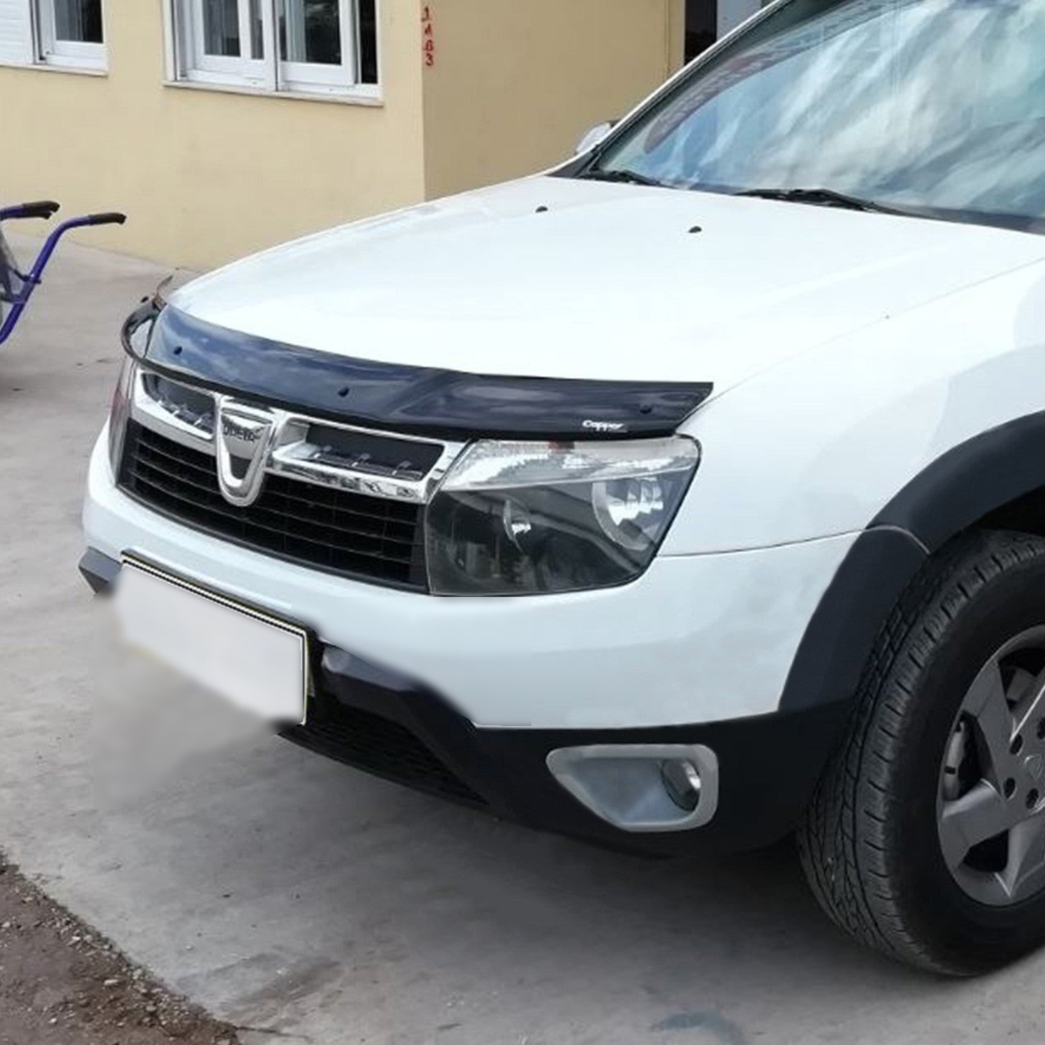 Dacia Duster Bonnet Protector (2010-2018) 5 Dacia Duster first-generation Duster 2010-2018 bonnet protector