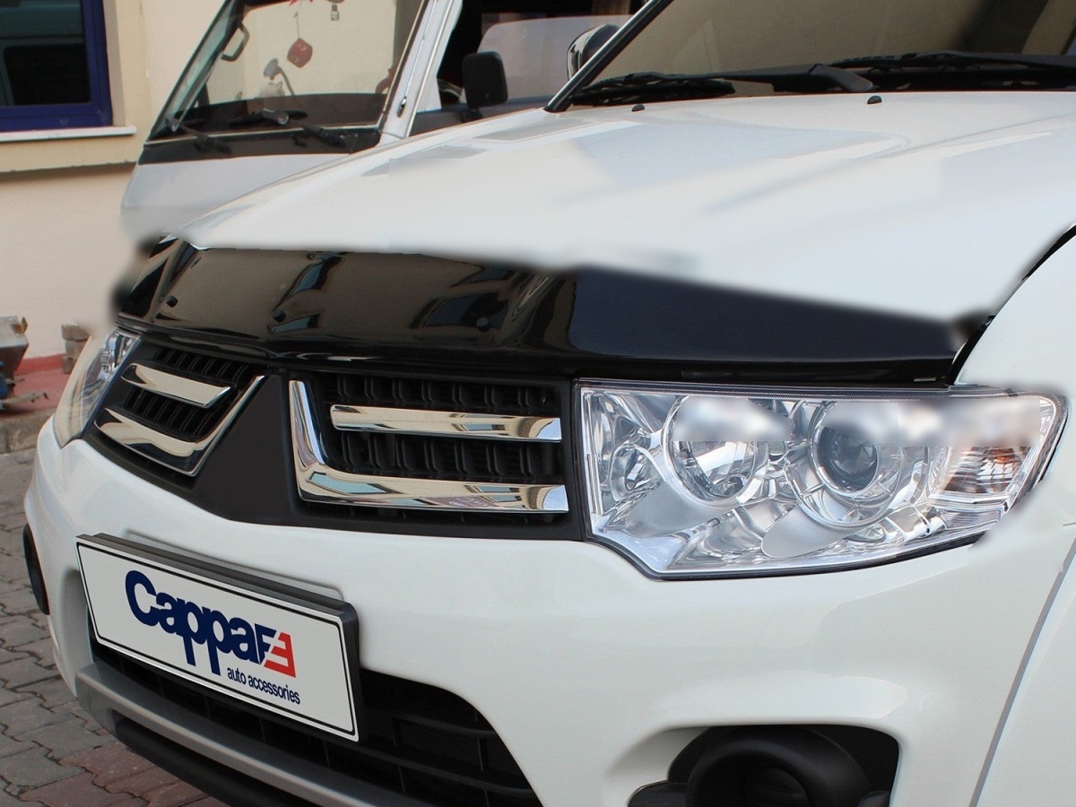 Mitsubishi L200 Bonnet Protector (2006-2014) 5 Mitsubishi L200 Bonnet Protector (2006-2014) - Image 5