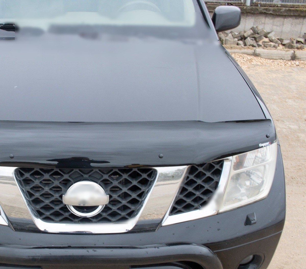 Nissan Navara Bonnet Protector (2006-2015) 5 Nissan Navara D40 2006-2015 bonnet protector