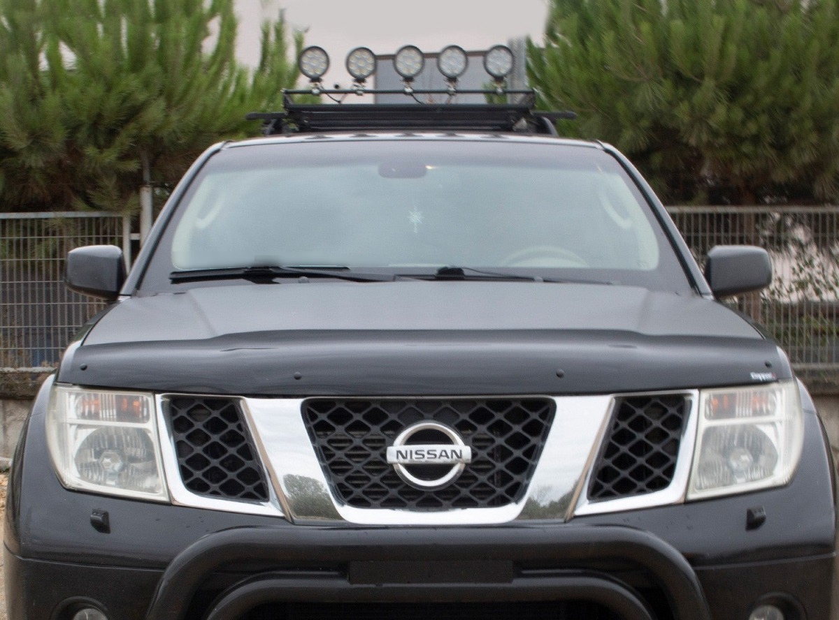 Nissan Navara Bonnet Protector (2006-2015) 6 Nissan Navara D40 2006-2015 bonnet protector
