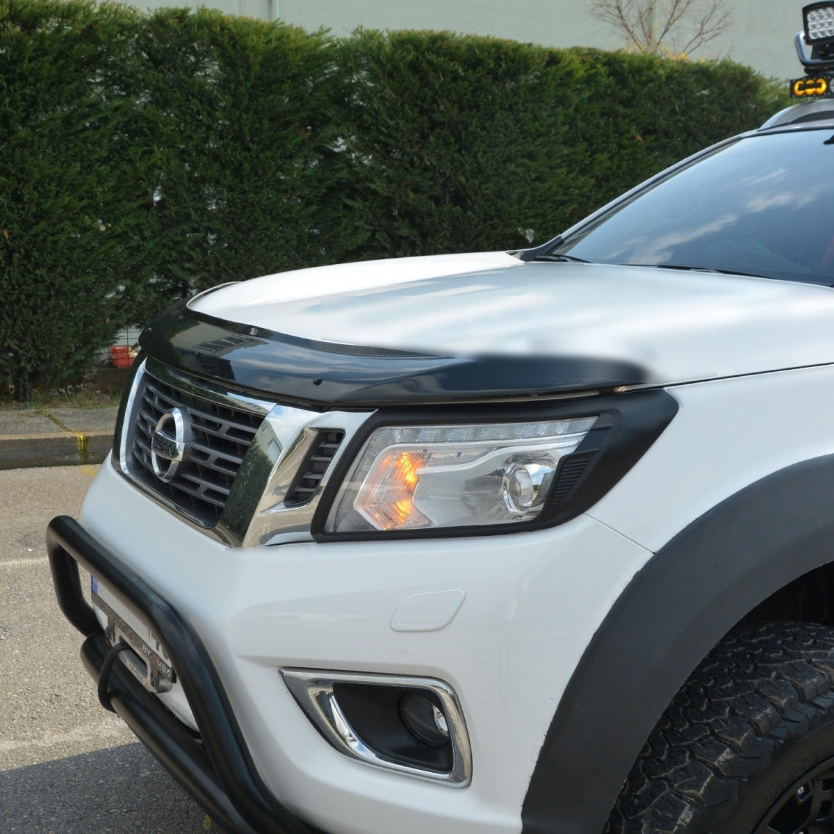 Nissan Navara Bonnet Protector (2015-2022) 5 Nissan Navara NP300 (D23) 2015-2022 bonnet protector