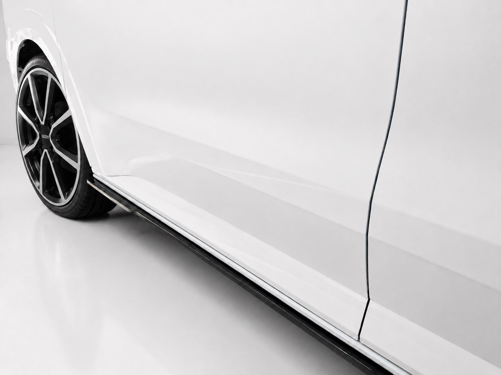 Side skirts Extensions V.1 Ford Transit Custom Mk2 L1 / Volkswagen T7 (2023-on) 3 Side skirts Extensions V.1 Ford Transit Custom Mk2 L1 / Volkswagen T7 (2023-on) - Image 3