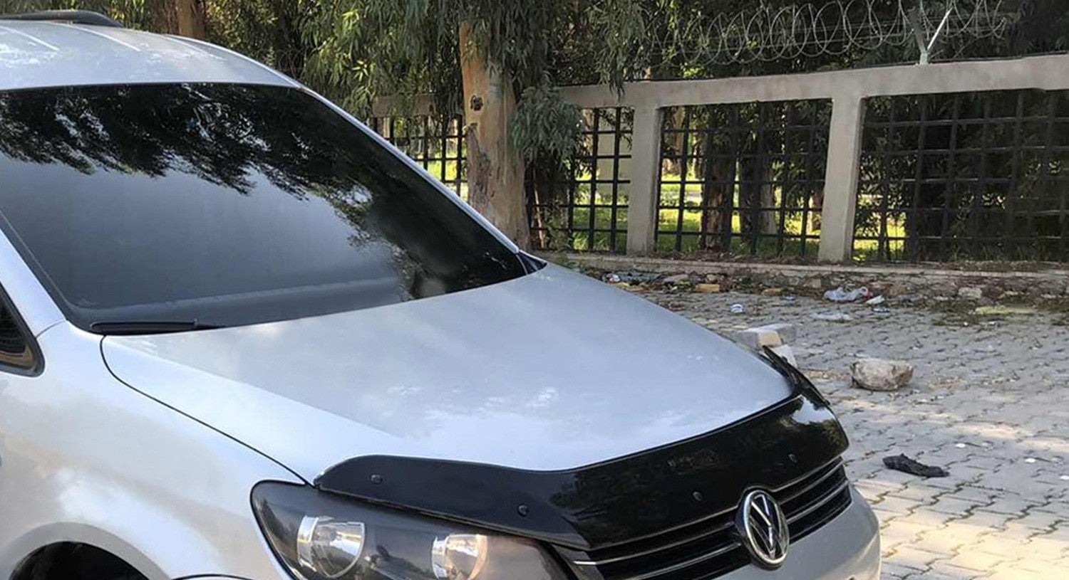 VW Caddy Bonnet Protector (2011-2015) 5 VW Caddy facelift (2011-2015) bonnet protector