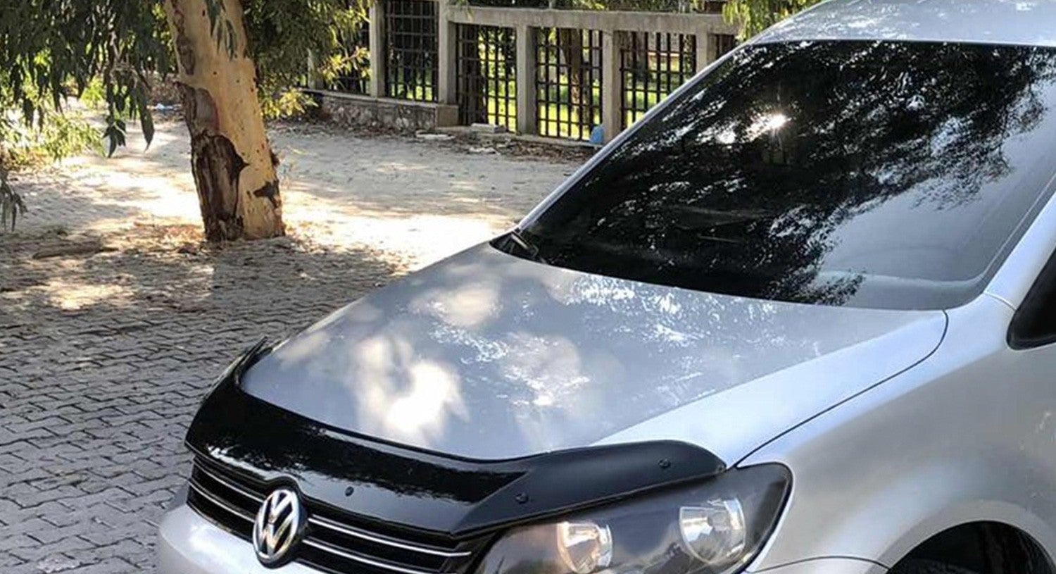 VW Caddy Bonnet Protector (2011-2015) 6 VW Caddy facelift (2011-2015) bonnet protector